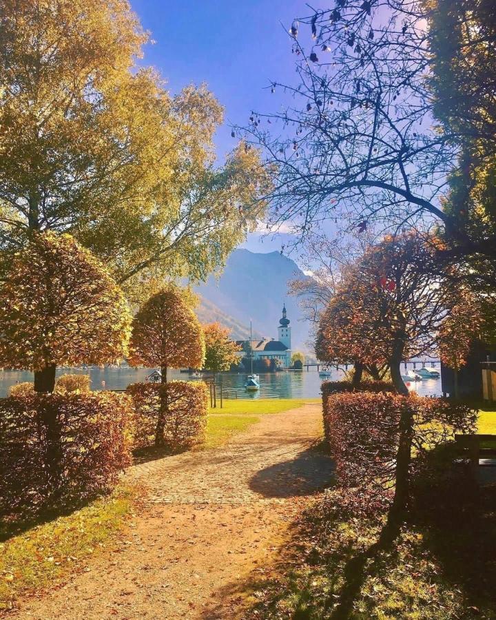 Ferienhaeuschen Am Traunsee Mit Tretboot Zur Freien Nutzung Am Badeplatz Altmuenster Ngoại thất bức ảnh